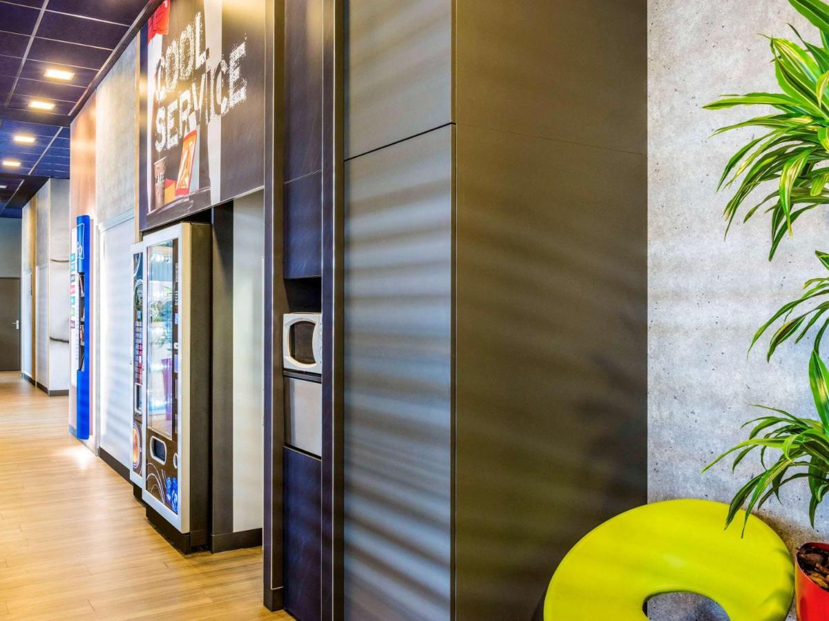 Ibis Budget Rueil Malmaison Exterior photo