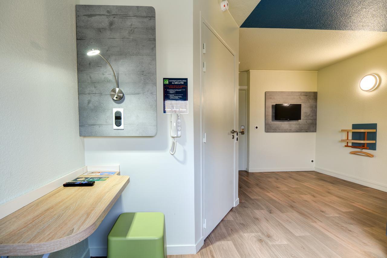 Ibis Budget Rueil Malmaison Exterior photo